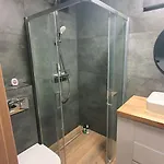 Apartmán Faktura Vat Przy Filmowce Ogrodek Parking Podziemny *