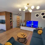 Apartmán Faktura Vat Przy Filmowce Ogrodek Parking Podziemny Lodž