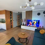 Apartmán Faktura Vat Przy Filmowce Ogrodek Parking Podziemny Lodž