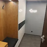 Faktura Vat Przy Filmowce Ogrodek Parking Podziemny Apartmán Lodž