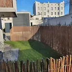 Faktura Vat Przy Filmowce Ogrodek Parking Podziemny Apartmán