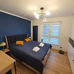 Faktura Vat Przy Filmowce Ogrodek Parking Podziemny Apartmán *