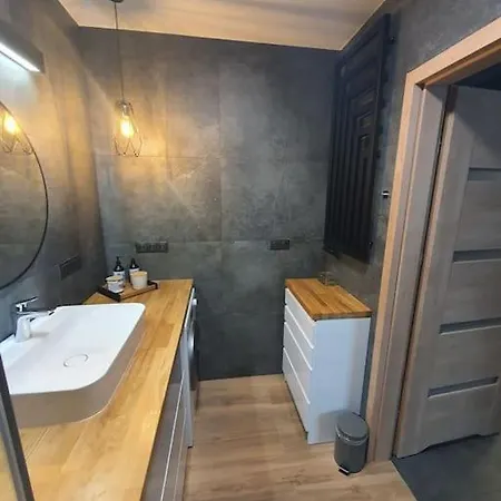 Przy Filmówce Ogródek Parking Podziemny Apartament