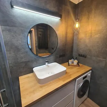 Przy Filmówce Ogródek Parking Podziemny Apartament *