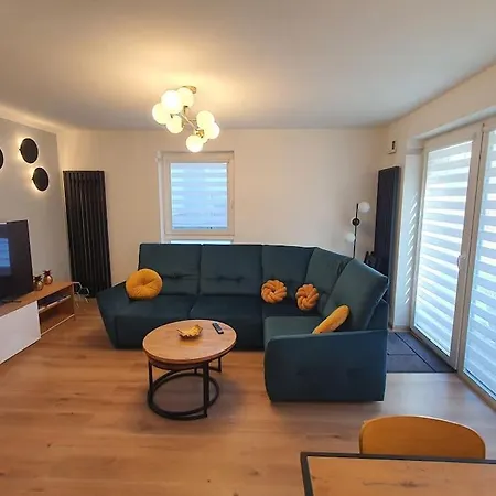 Przy Filmówce Ogródek Parking Podziemny Apartament