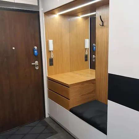 Apartment Przy Filmowce Ogrodek Parking Podziemny *