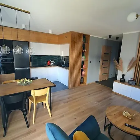Apartment Przy Filmowce Ogrodek Parking Podziemny Lodz (Lodz)