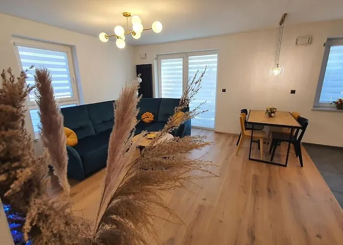 Faktura Vat Przy Filmowce Ogrodek Parking Podziemny Апартаменти *