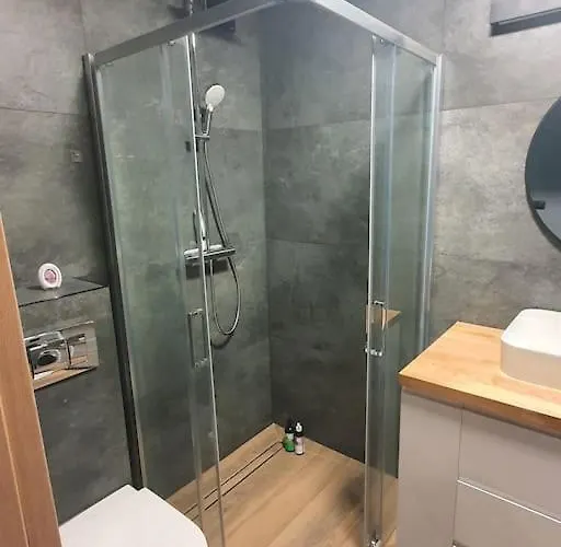 Апартаменти Faktura Vat Przy Filmowce Ogrodek Parking Podziemny *