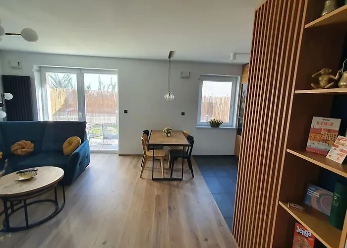 Faktura Vat Przy Filmowce Ogrodek Parking Podziemny Апартаменти