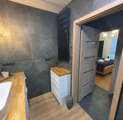 Faktura Vat Przy Filmowce Ogrodek Parking Podziemny Lejlighed Łódź