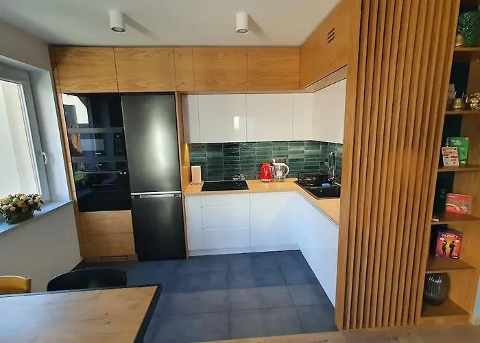 Апартаменти Faktura Vat Przy Filmowce Ogrodek Parking Podziemny Лодзь